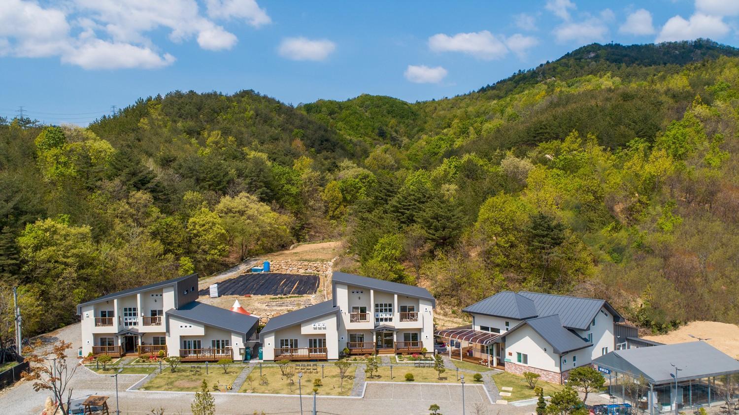 Samcheok Yonghwa Silkroad Pension Exterior photo